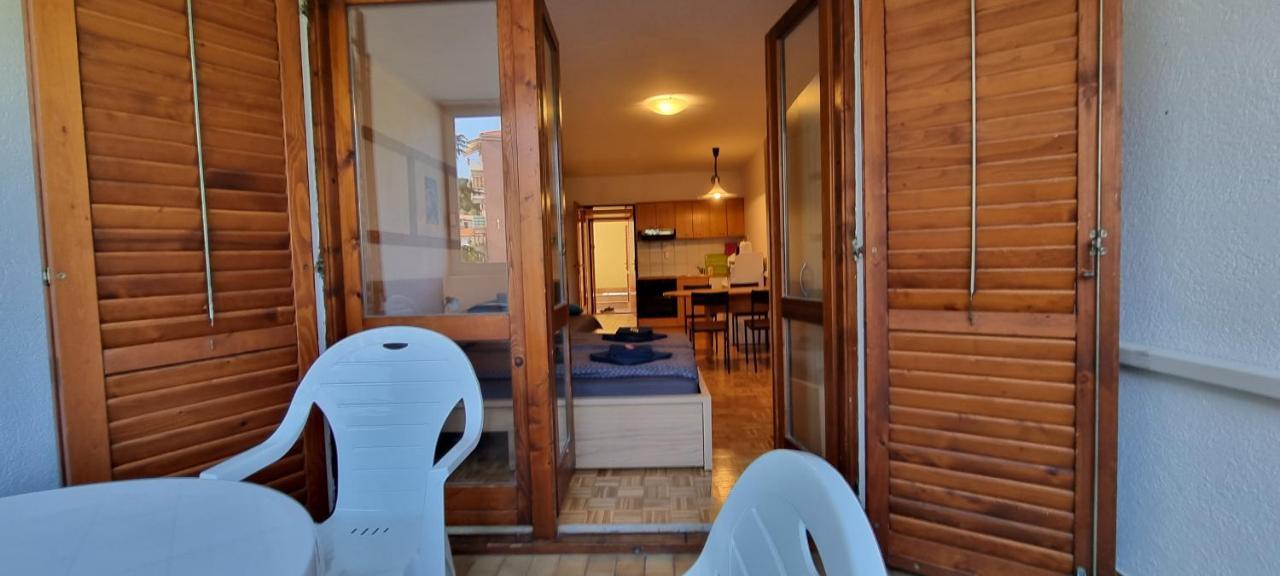 Apartma Luka With Private Parking イゾラ エクステリア 写真